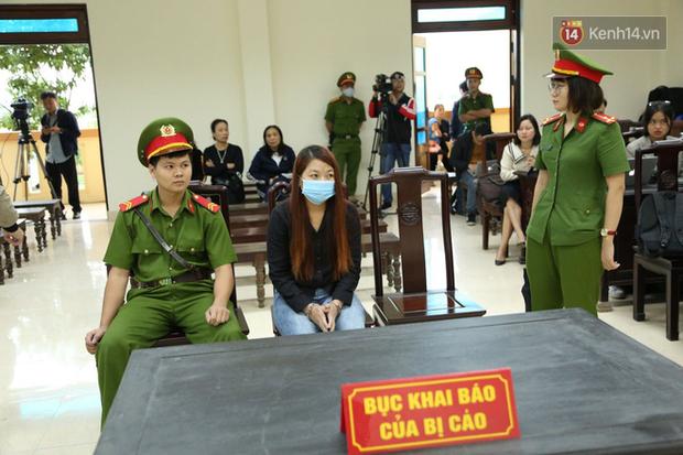Xét xử vụ bắt cóc bé trai 2 tuổi ở Bắc Ninh: Mẹ mìn khóc nức nở khi bị tuyên án 5 năm tù-7