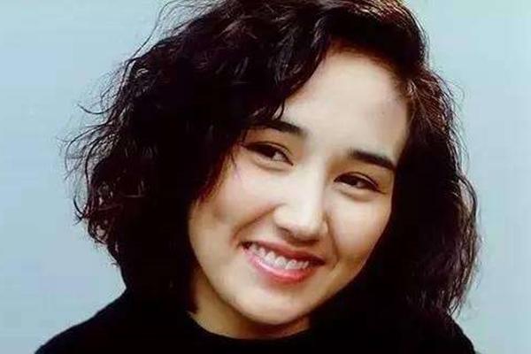 Những mỹ nhân Hong Kong không chỉ máu mặt ở quê nhà mà còn thành công tại Trung Quốc-10