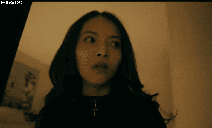 Thang Máy: Nội dung tệ hại, hù dọa rập khuôn, nhân vật thiếu muối-3