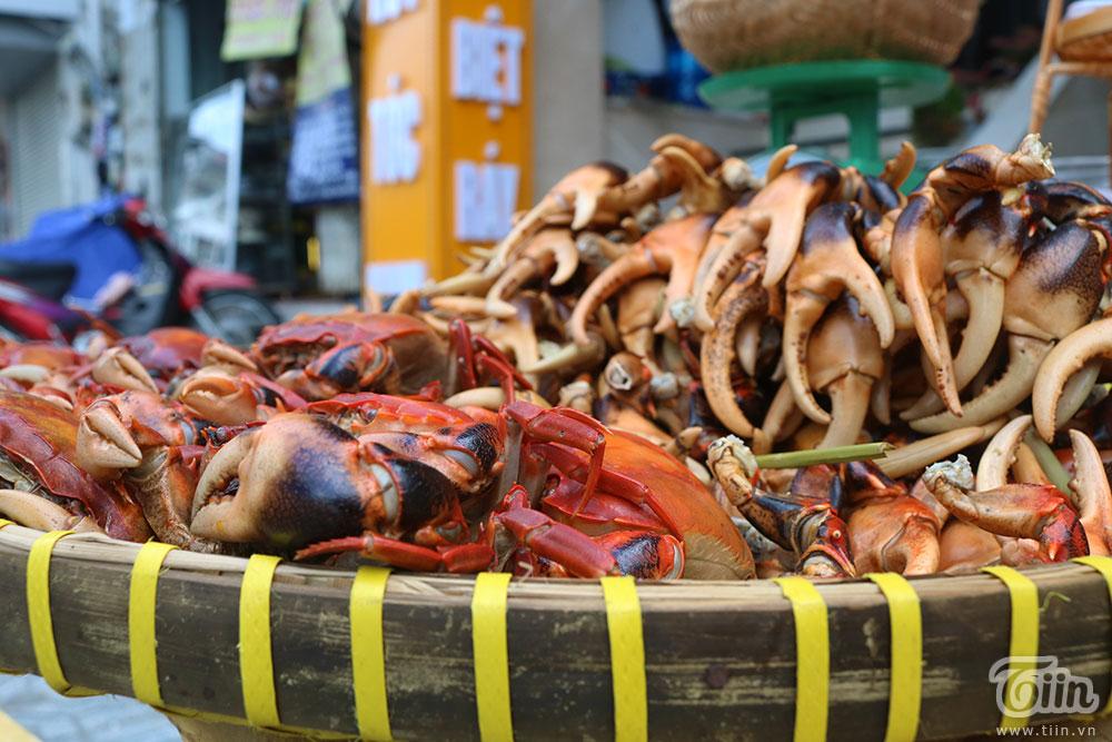 Mâm cua đồng miền Tây có gì mà bao người Sài Gòn chen chân thưởng thức?-1