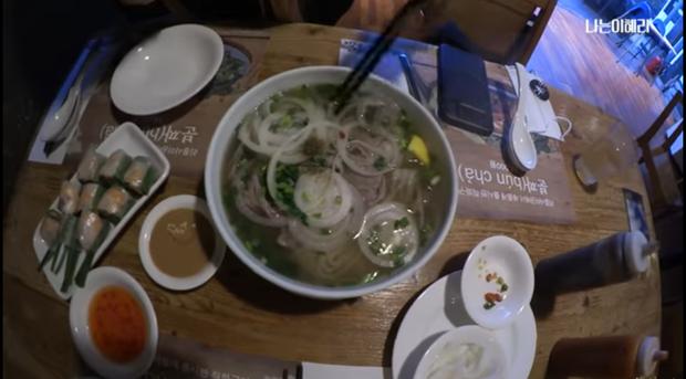 Hàng loạt sao Hàn phát cuồng với những món ăn Việt Nam-10