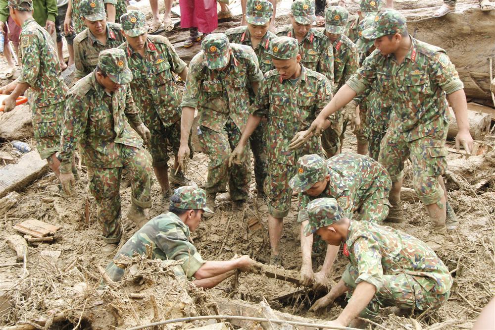 14 người mất tích ở Trà Leng: Đào xới hết khu sạt lở nhưng không tìm thấy ai-2