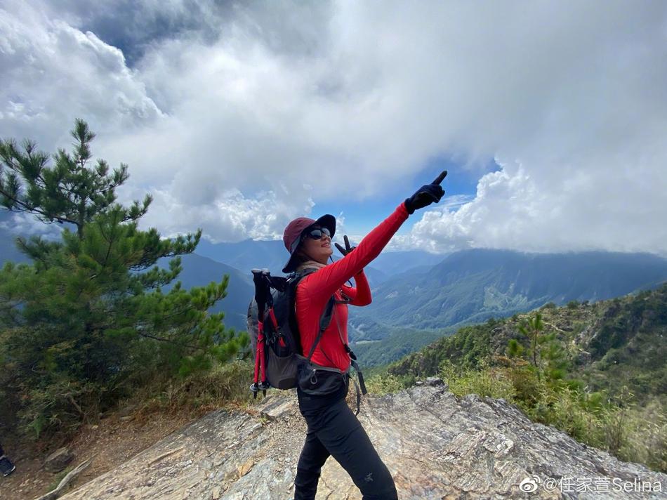 Selina (S.H.E) mừng sinh nhật, đôi tay nhăn nheo khiến ai cũng chạnh lòng-8