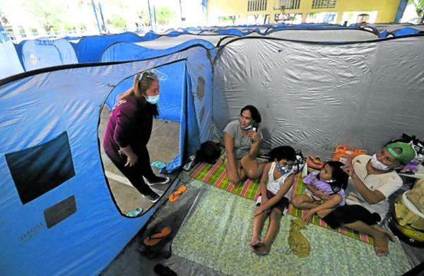 Goni thành siêu bão mạnh nhất năm, gần 1 triệu người được sơ tán-2