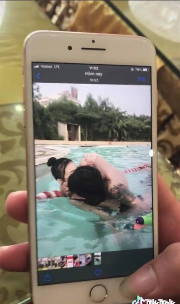 Chàng trai gây tranh cãi, mang ảnh hôn hít năm xưa ra làm trò đùa đám cưới người yêu cũ-1