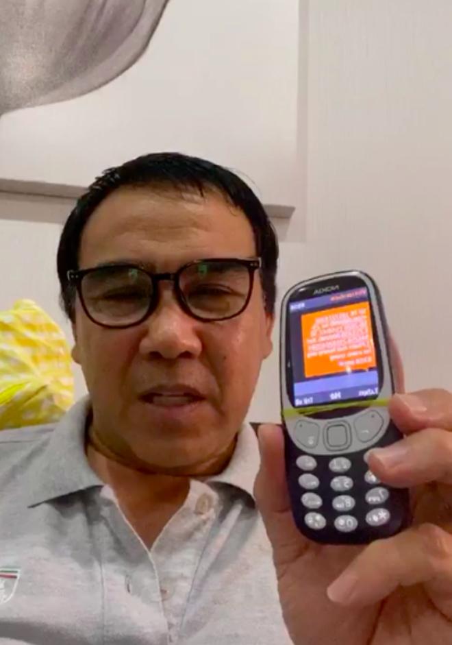 MC Quyền Linh vào miền Trung cứu trợ, con gái nhắn nhủ làm nhiều người xúc động-1