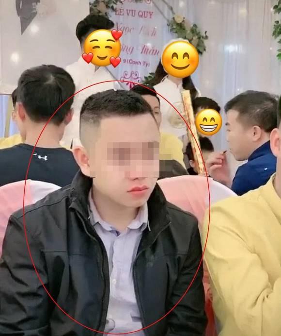 Đi làm ăn xa 4 năm, chàng trai nước mắt lưng tròng nhìn người yêu đi lấy chồng-1