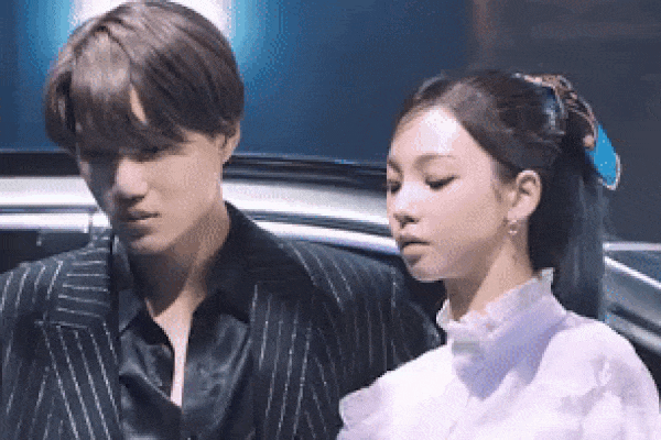 NingNing Aespa khoe giọng cao chót vót, netizens lại soi điều bất thường-8