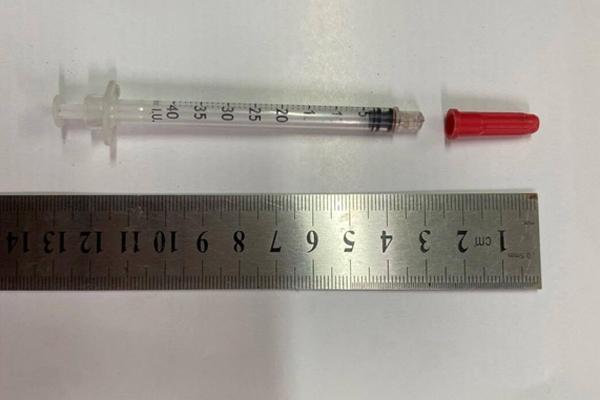 Cướp cầm bơm kim tiêm uy hiếp cô gái ở TP.HCM-1