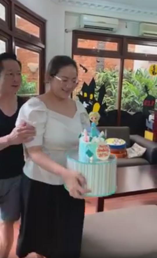 Giảm cân suýt thành công, Phan Như Thảo vẫn tự tin diện đầm bó sát-9