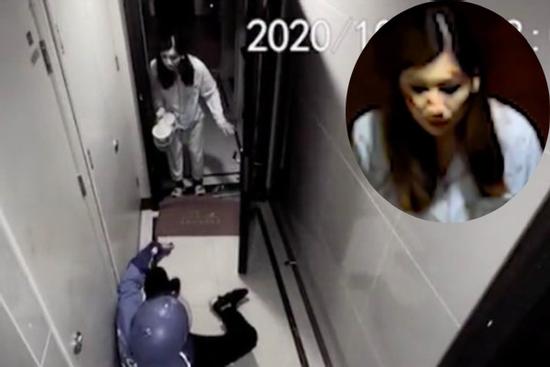 Giao hàng lúc nửa đêm, shipper mặt cắt không còn giọt máu khi khách mở cửa lấy đồ