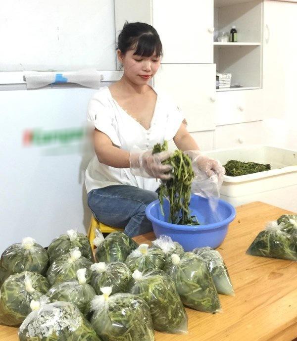 Bán món ăn nhà nghèo giữa Hà Nội, không ngờ kiếm chục triệu mỗi tháng-2