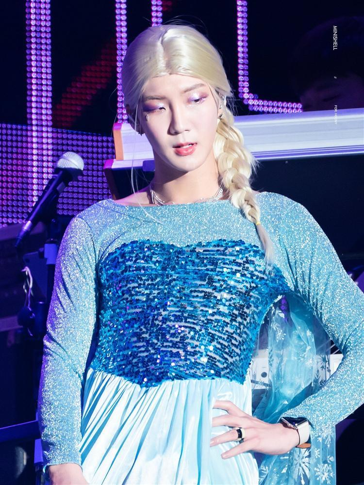 BLACKPINK Jisoo hóa Elsa xinh như mộng vẫn lép vế trước dàn Elsa lực điền-4