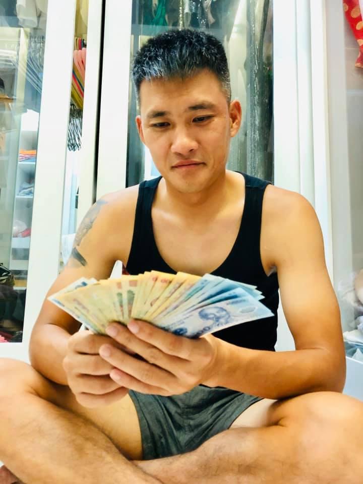 Bạc trắng đầu ở tuổi 35, vì sao Công Vinh nhất quyết không nhuộm tóc?-3