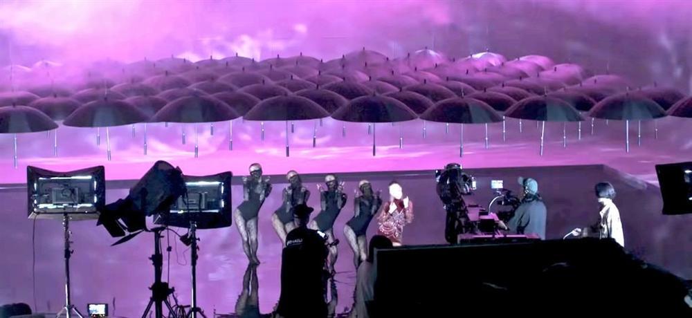 Hậu trường gây choáng đằng sau những MV tỷ view của BLACKPINK-7