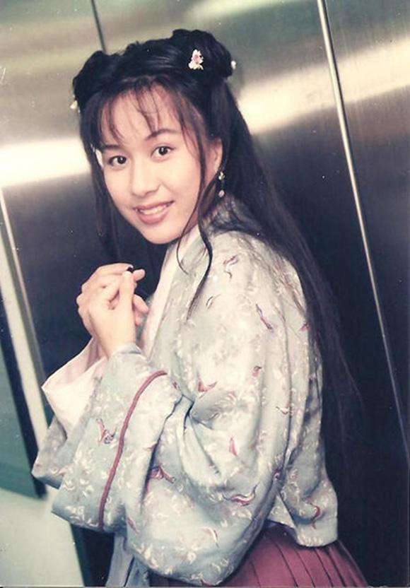 Mỹ nhân Lộc đỉnh ký: Rời bỏ làng giải trí, làm mẹ 3 con vẫn trẻ đẹp khó tin-2