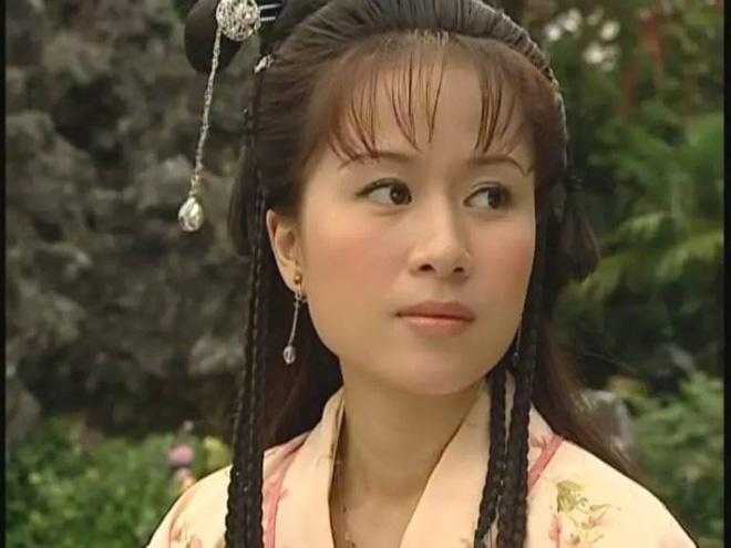 Mỹ nhân Lộc đỉnh ký: Rời bỏ làng giải trí, làm mẹ 3 con vẫn trẻ đẹp khó tin-3