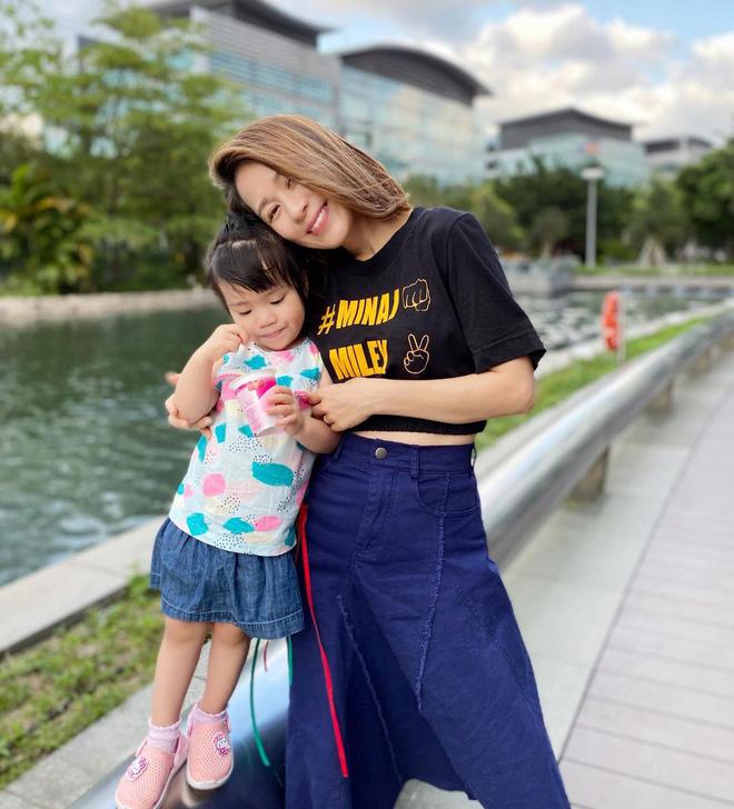 Mỹ nhân Lộc đỉnh ký: Rời bỏ làng giải trí, làm mẹ 3 con vẫn trẻ đẹp khó tin-8