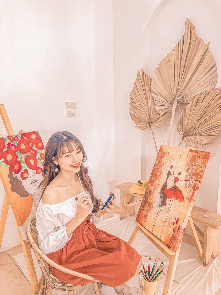 MC Hoàng Trang bức xúc khi bị thu 250.000đ phí ghi hình cho 5 phút ở quán cafe-2