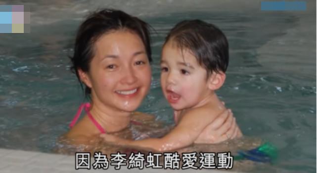 Mỹ nhân Thần điêu đại hiệp từng khiến Chung Hán Lương mê mẩn chật vật kiếm tiền ở tuổi 50-13