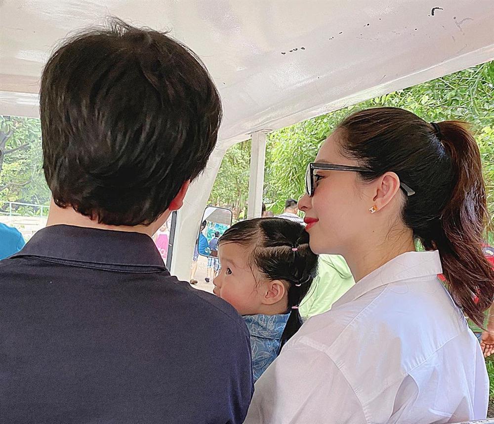 Đặng Thu Thảo lâu lâu mới xuất hiện, dân mạng không tin gái 2 con-5