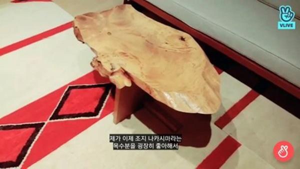 RM giản dị trong concept photo nhưng chỉ liếc qua cũng biết ai là chủ nhân-5