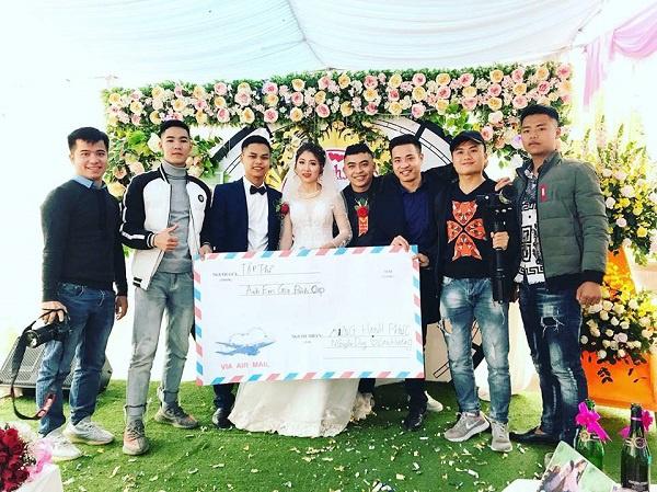 Ảnh cưới lầy lội bùn đất của hội bạn thân khiến studio cho thuê váy khóc tiếng mán-8