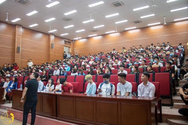 Bạn cùng lớp đau xót nói về nam sinh Đại học GTVT không may tử vong vì viên đạn oan nghiệt-4