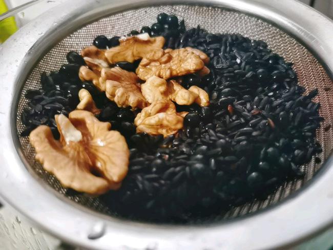 Chị em bị rụng tóc tham khảo ngay công thức làm món đồ uống giúp tóc chắc khỏe, bóng mượt-2