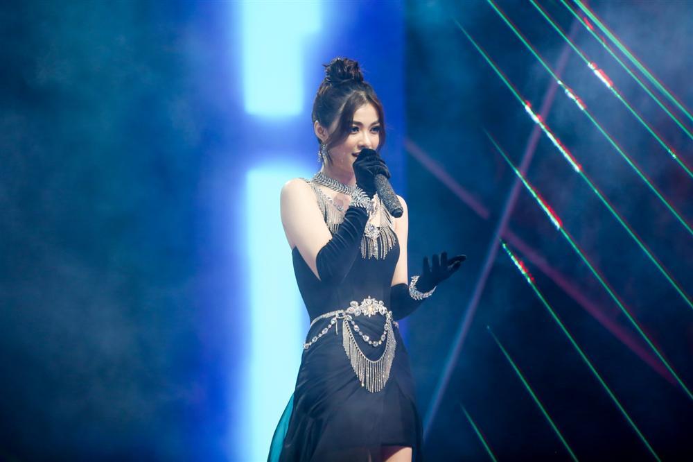 Á hậu đi thi Rap: Tập nào Lona cũng khiến khán giả trầm trồ vì trang phục quá nổi bật-8