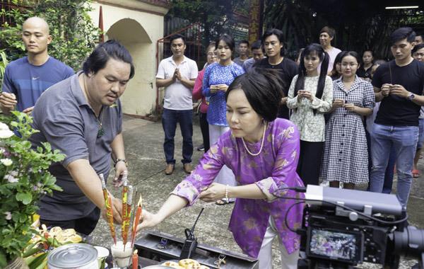 Việt Hương đánh ghen: không cần ra tay, chỉ mỗi giọng cười cũng đủ khiếp sợ-1