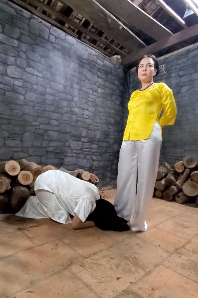 Việt Hương đánh ghen: không cần ra tay, chỉ mỗi giọng cười cũng đủ khiếp sợ-4