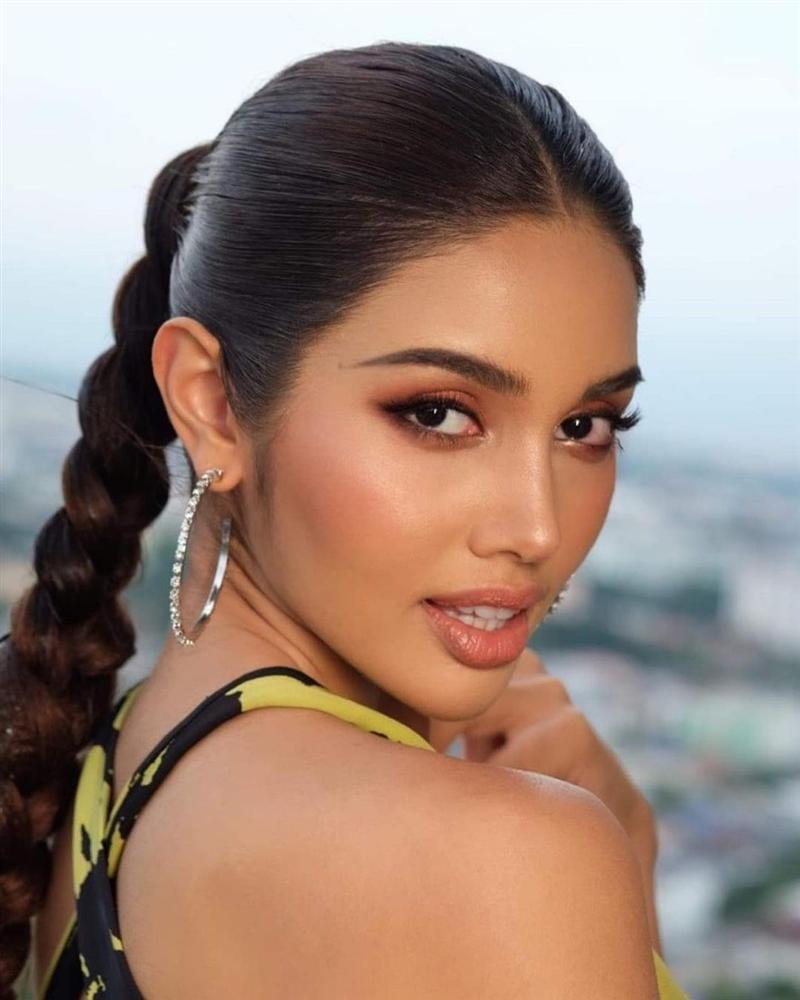 Bản sao nét căng của Phạm Hương từ xứ sở Chùa Vàng-7