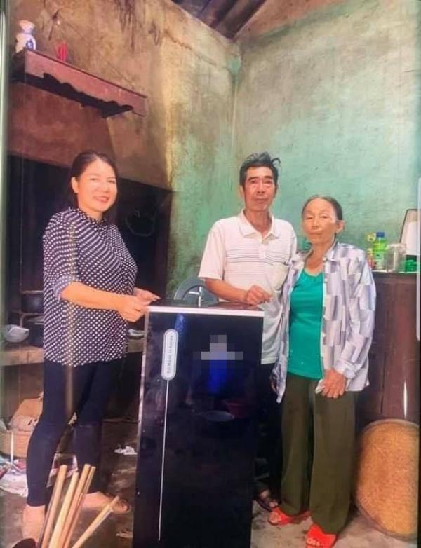 Thủy Tiên lặng lẽ xóa bài viết về nhà của trưởng xóm ở Hải Lăng giữa tâm bão dư luận-7