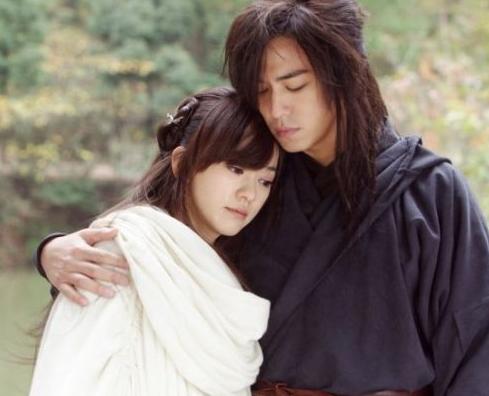 Thái tử gia xã hội đen từ bỏ quyền thừa kế đi làm diễn viên phụ, Vương Tư Thông cũng phải kính nể-9