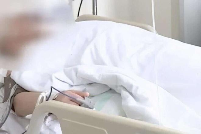 Cô gái nhập viện vì nuốt chửng thức ăn khi quay mukbang-2