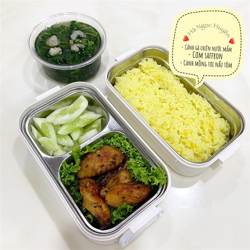 Vợ đảm 9x làm cơm hộp cho chồng mang đi làm khiến hội chị em ghen tị-13