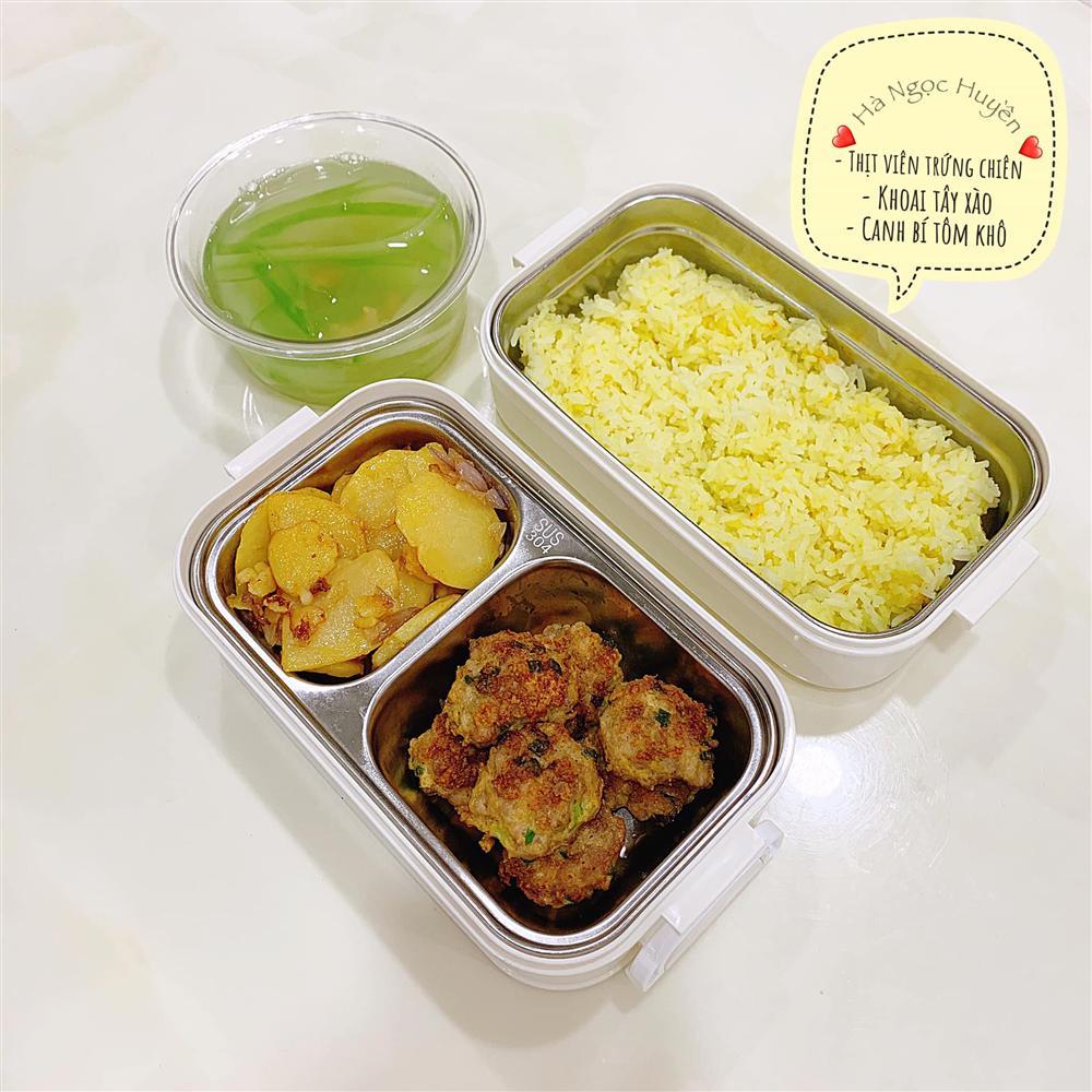 Vợ đảm 9x làm cơm hộp cho chồng mang đi làm khiến hội chị em ghen tị-8