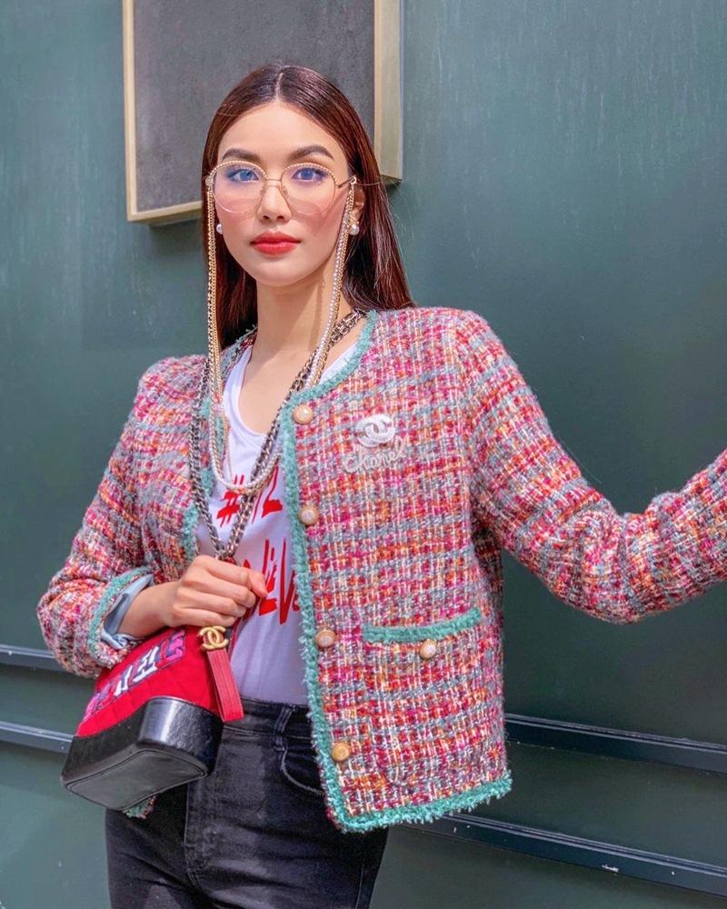 STREET STYLE: Miu Lê tự tin diện váy bó - Ngọc Trinh hack tuổi bằng băng-đô giống Jennie-4