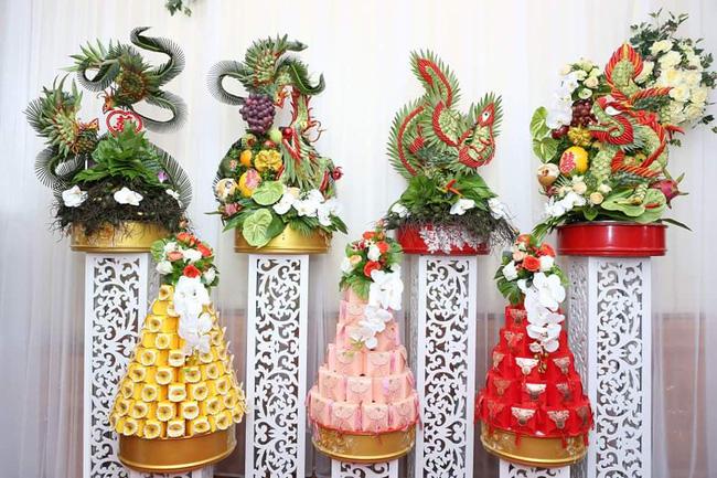 Sắp đến giờ đón dâu có người báo tin chồng có con riêng, cô vợ đáp trả đanh thép-2