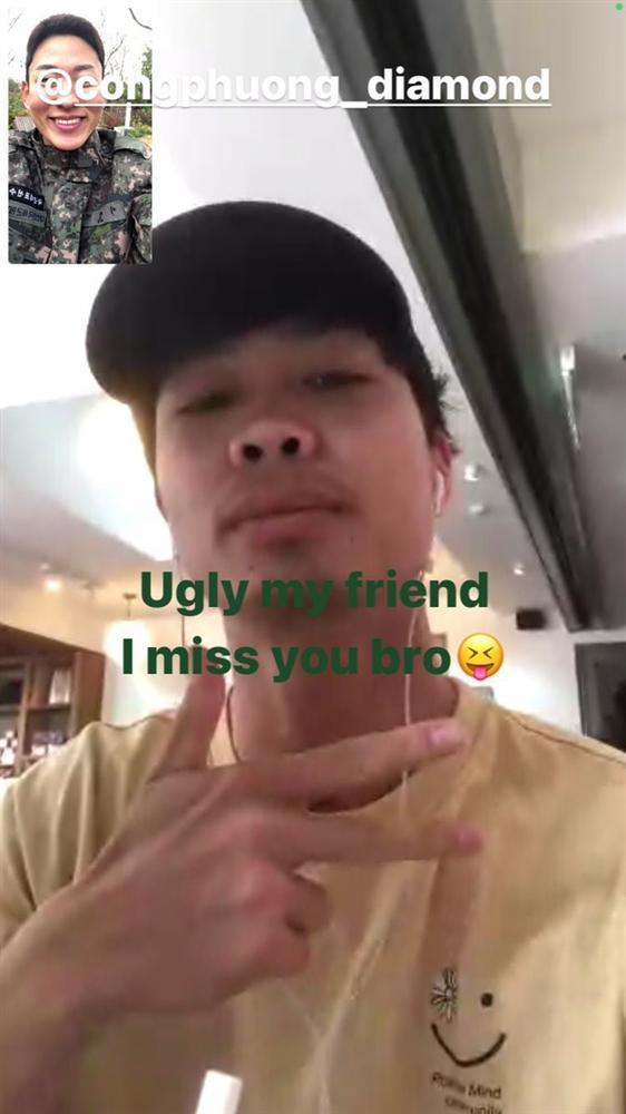 Công Phượng khoe ảnh buôn dưa lê với bạn thân, fan nhiệt tình: Mời trai đẹp về làm phù rể đi anh-1