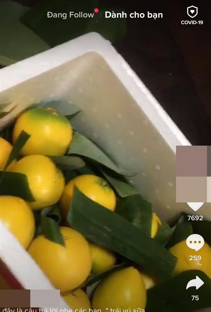 Cô gái khiến nhiều người không tin vào mắt khi gọi tên loại quả quen thuộc, nghe giá tiền còn choáng hơn-1