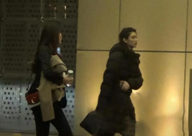 Vợ chồng Ming Xi - Hà Du Quân ngày càng căng thẳng: Bơ đẹp nhau dù về chung nhà-1