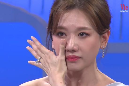 Sau chia sẻ về bệnh ung thư tử cung, Hari Won lên tiếng nói rõ về sức khoẻ hiện tại