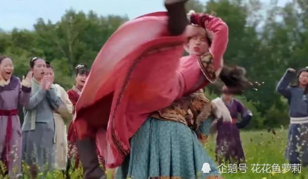 Yến Vân Đài: Lộ sạn dùng diễn viên đóng thế cho Đường Yên, toàn cảnh bay lộn nguy hiểm cho bà bầu-4