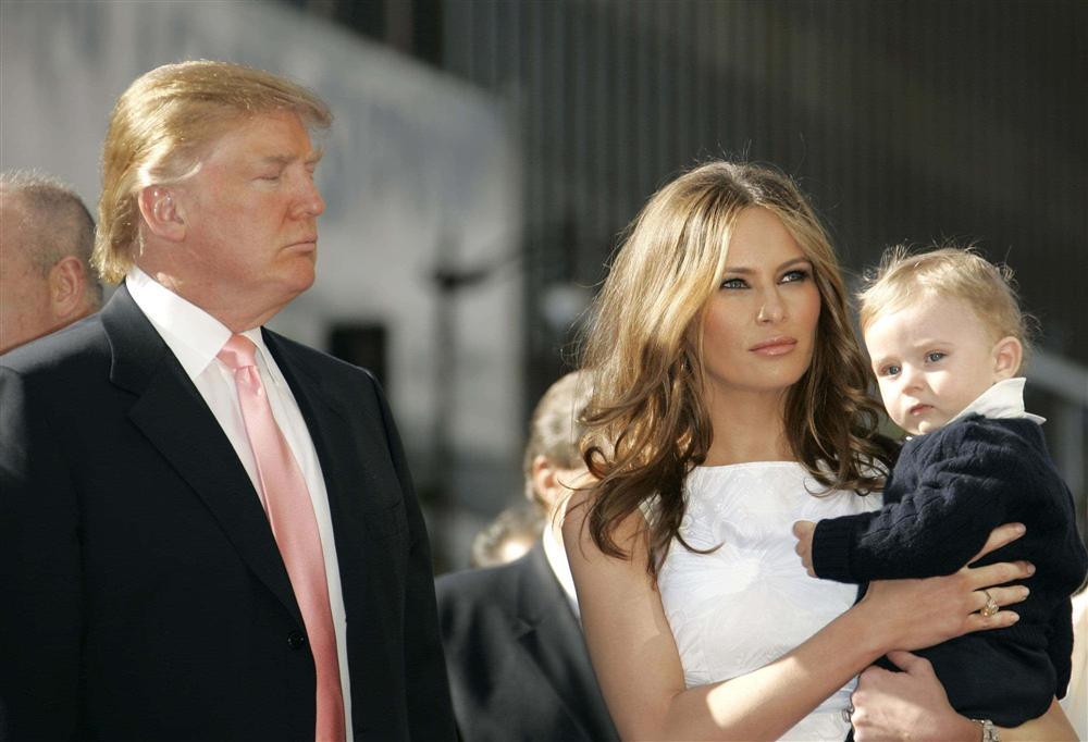 Con trai út ông Trump ở tuổi 14: Cao 2m, ngoại hình điển trai như hoàng tử truyện cổ tích-9