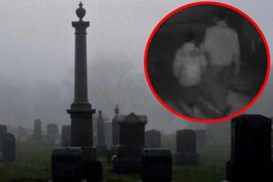 Ông bố bỏ con ở nghĩa trang một mình, cảnh sát tra hỏi thì ấp úng lý do khó đỡ