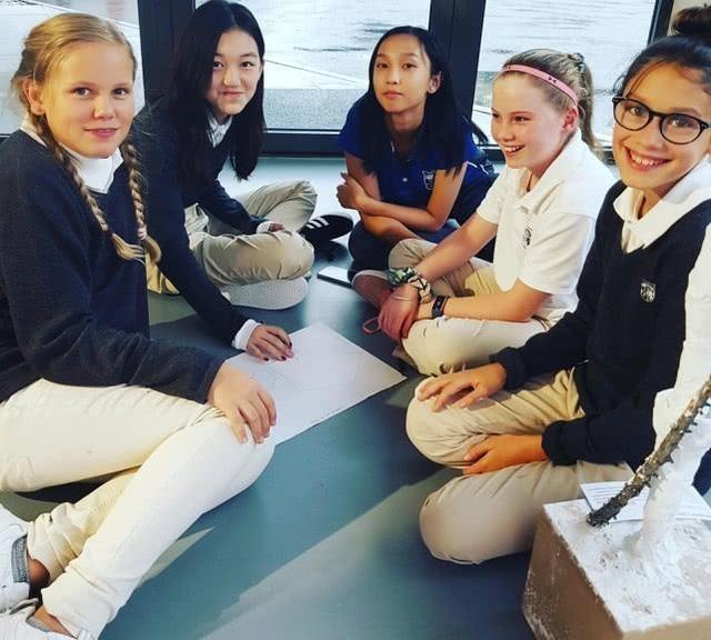 Con gái Vương Phi xóa hết ảnh sau khi bị chỉ trích khoe của quá lố-5