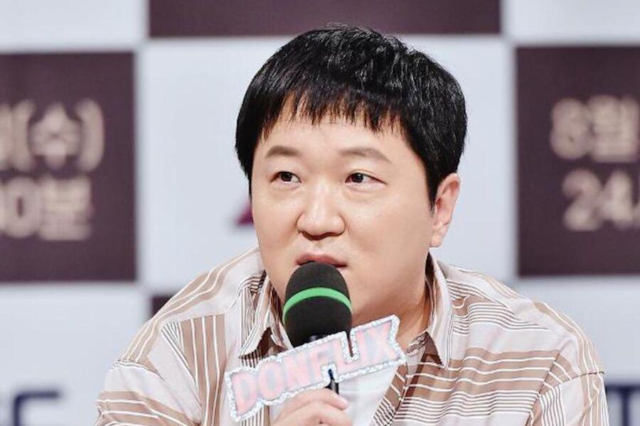 MC Jung Hyung Don tạm dừng hoạt động vì chứng lo âu ngày một nghiêm trọng. Hồi đầu năm 2016, nam MC cũng từng tạm ngưng hoạt động 9 tháng để chữa trị căn bệnh tâm lý này.