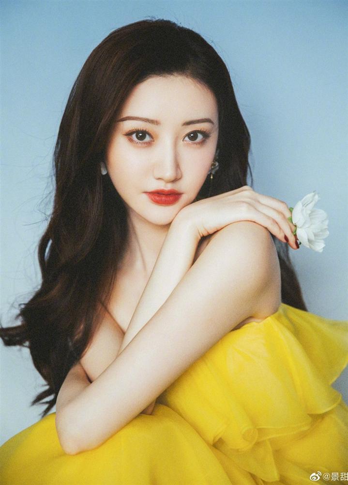 Thế lực chống lưng cho Lưu Diệc Phi và các sao nữ Trung Quốc-4